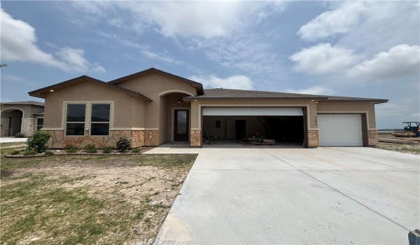 3206 Anchorage Drive, Corpus Christi, TX 78414, 4 Bedrooms Bedrooms, ,3 BathroomsBathrooms,Residential,For Sale,3206 Anchorage Drive,455401