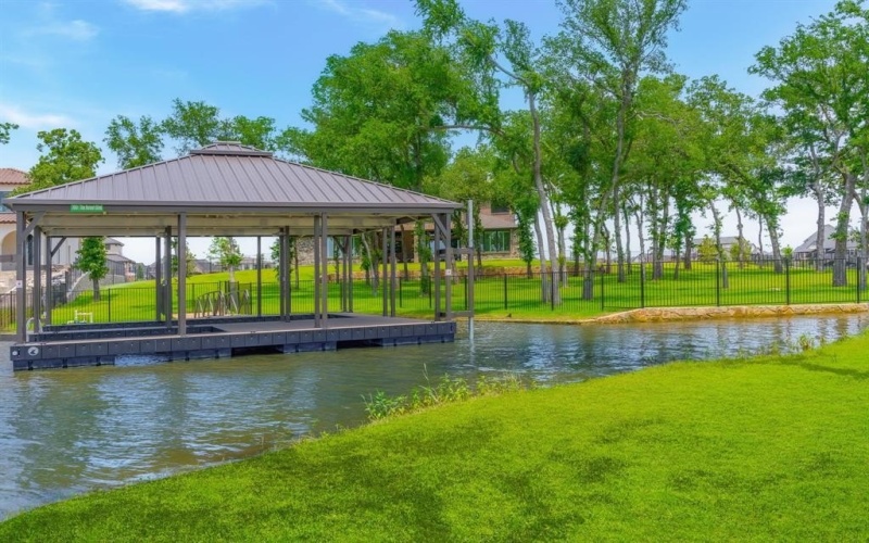 7061 The Resort Drive, Fort Worth, TX 76179, 5 Habitaciones Habitaciones , ,5 BañosBaños,Residential,En Venta,7061 The Resort Drive,20988478