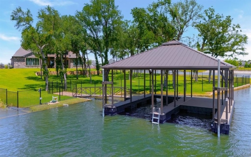 7061 The Resort Drive, Fort Worth, TX 76179, 5 Habitaciones Habitaciones , ,5 BañosBaños,Residential,En Venta,7061 The Resort Drive,20988478