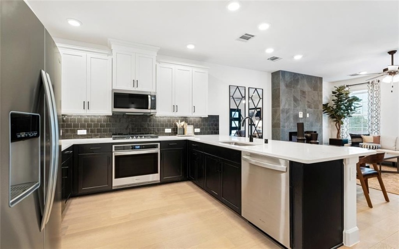 384 Greenhouse Drive, Plano, TX 75074, 3 Bedrooms Bedrooms, ,3 BathroomsBathrooms,Residential,For Sale,384 Greenhouse Drive,20988516