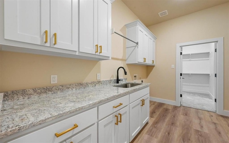 1560 Dixie Estates Way, Whitesboro, TX 76273, 3 Bedrooms Bedrooms, ,2 BathroomsBathrooms,Residential,For Sale,1560 Dixie Estates Way,20988545