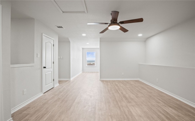 15217 Windward Drive #403, Corpus Christi, TX 78418, 4 Bedrooms Bedrooms, ,3 BathroomsBathrooms,Residential,For Sale,15217 Windward Drive,455428