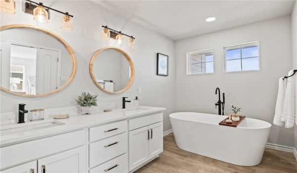 15217 Windward Drive #404, Corpus Christi, TX 78418, 4 Bedrooms Bedrooms, ,3 BathroomsBathrooms,Residential,For Sale,15217 Windward Drive,455429
