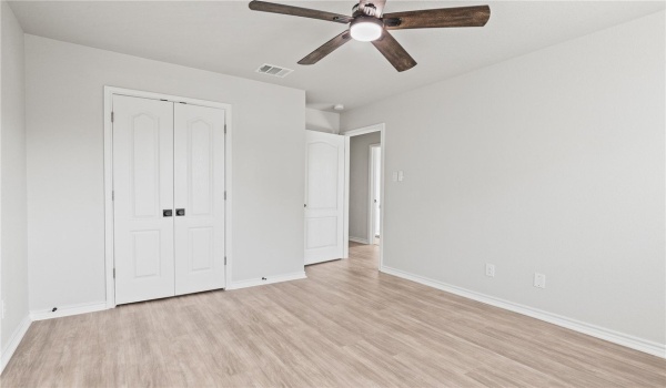15217 Windward Drive #404, Corpus Christi, TX 78418, 4 Bedrooms Bedrooms, ,3 BathroomsBathrooms,Residential,For Sale,15217 Windward Drive,455429
