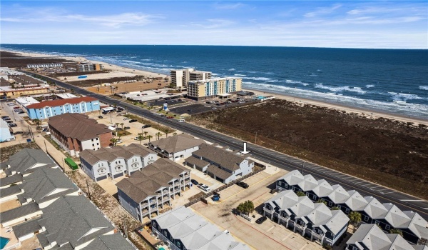 15217 Windward Drive #404, Corpus Christi, TX 78418, 4 Bedrooms Bedrooms, ,3 BathroomsBathrooms,Residential,For Sale,15217 Windward Drive,455429