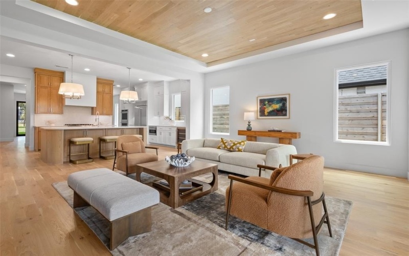 7523 Robin Road, Dallas, TX 75209, 4 Bedrooms Bedrooms, ,5 BathroomsBathrooms,Residential,For Sale,7523 Robin Road,20985863