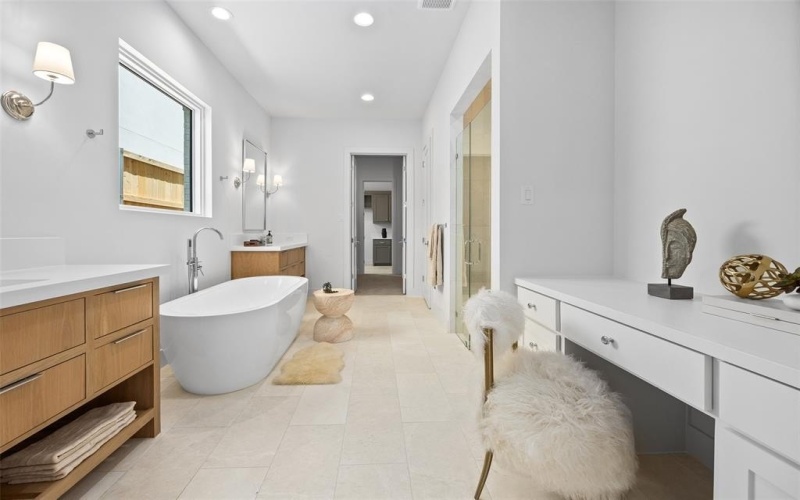 7523 Robin Road, Dallas, TX 75209, 4 Bedrooms Bedrooms, ,5 BathroomsBathrooms,Residential,For Sale,7523 Robin Road,20985863