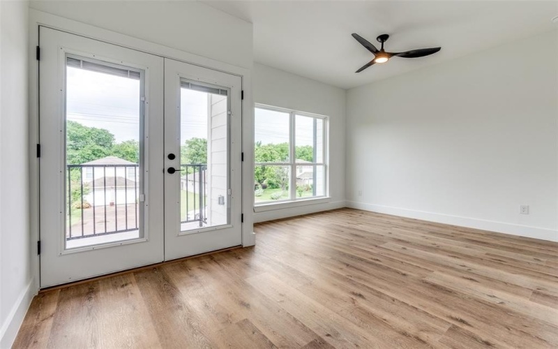 5704 Riverside Drive, Dallas, TX 75235, 2 Bedrooms Bedrooms, ,3 BathroomsBathrooms,Residential Lease,For Rent,5704 Riverside Drive,20986854