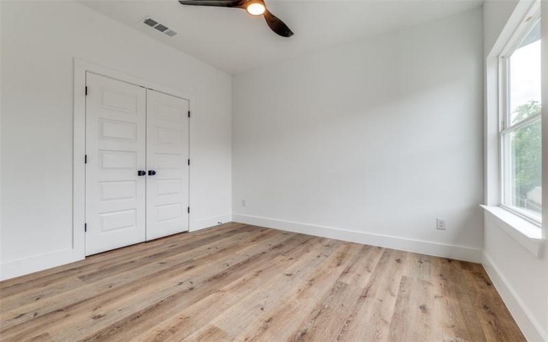 5704 Riverside Drive, Dallas, TX 75235, 2 Bedrooms Bedrooms, ,3 BathroomsBathrooms,Residential Lease,For Rent,5704 Riverside Drive,20986854