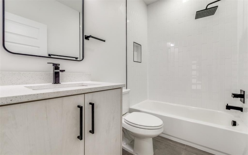 5704 Riverside Drive, Dallas, TX 75235, 2 Bedrooms Bedrooms, ,3 BathroomsBathrooms,Residential Lease,For Rent,5704 Riverside Drive,20986854