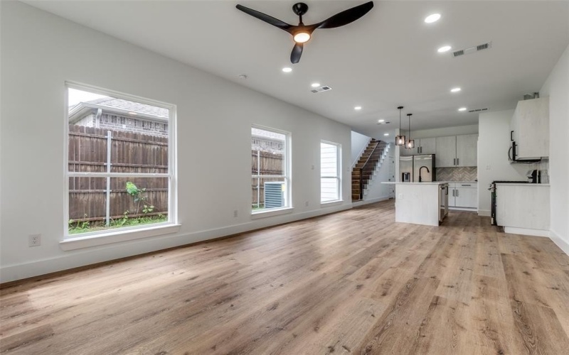 5704 Riverside Drive, Dallas, TX 75235, 2 Bedrooms Bedrooms, ,3 BathroomsBathrooms,Residential Lease,For Rent,5704 Riverside Drive,20986854