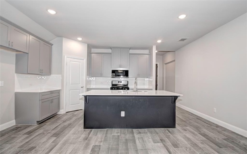 6004 Horsetail Drive, McKinney, TX 75071, 4 Bedrooms Bedrooms, ,2 BathroomsBathrooms,Residential Lease,For Rent,6004 Horsetail Drive,20988012
