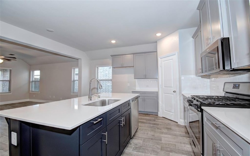 6004 Horsetail Drive, McKinney, TX 75071, 4 Bedrooms Bedrooms, ,2 BathroomsBathrooms,Residential Lease,For Rent,6004 Horsetail Drive,20988012