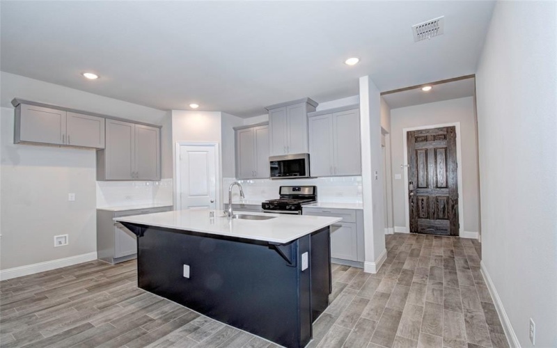 6004 Horsetail Drive, McKinney, TX 75071, 4 Bedrooms Bedrooms, ,2 BathroomsBathrooms,Residential Lease,For Rent,6004 Horsetail Drive,20988012