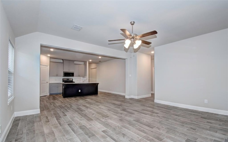 6004 Horsetail Drive, McKinney, TX 75071, 4 Bedrooms Bedrooms, ,2 BathroomsBathrooms,Residential Lease,For Rent,6004 Horsetail Drive,20988012