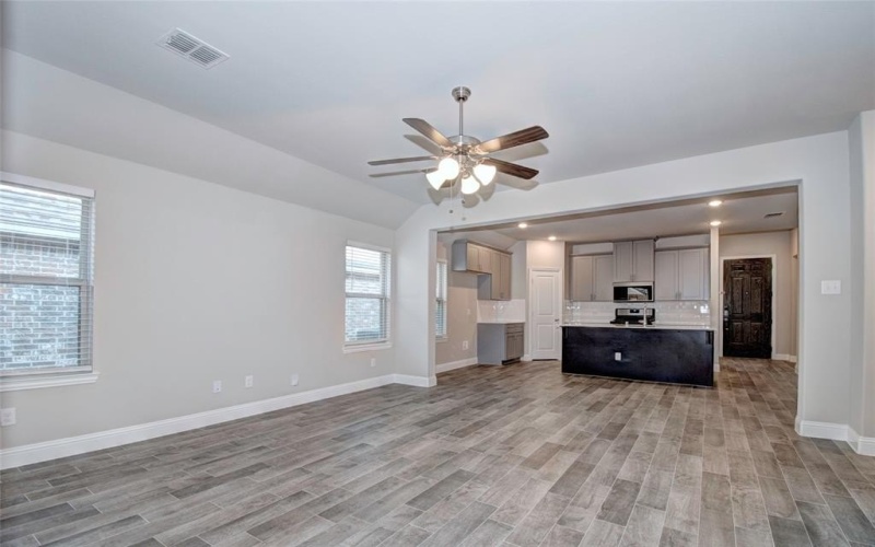 6004 Horsetail Drive, McKinney, TX 75071, 4 Bedrooms Bedrooms, ,2 BathroomsBathrooms,Residential Lease,For Rent,6004 Horsetail Drive,20988012