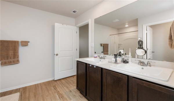 7730 Spiderman Drive, Corpus Christi, TX 78414, 3 Habitaciones Habitaciones , ,2 BañosBaños,Residential,En Venta,7730 Spiderman Drive,455616