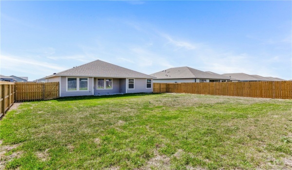 7730 Spiderman Drive, Corpus Christi, TX 78414, 3 Habitaciones Habitaciones , ,2 BañosBaños,Residential,En Venta,7730 Spiderman Drive,455616