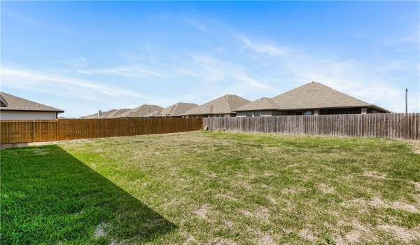 7730 Spiderman Drive, Corpus Christi, TX 78414, 3 Habitaciones Habitaciones , ,2 BañosBaños,Residential,En Venta,7730 Spiderman Drive,455616