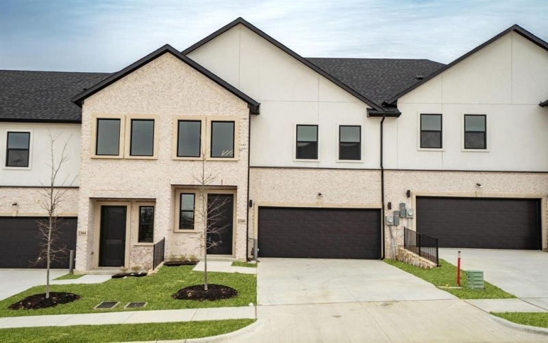 2340 Alsiddiq Drive, Irving, TX 75062, 4 Bedrooms Bedrooms, ,3 BathroomsBathrooms,Residential,For Sale,2340 Alsiddiq Drive,20988104
