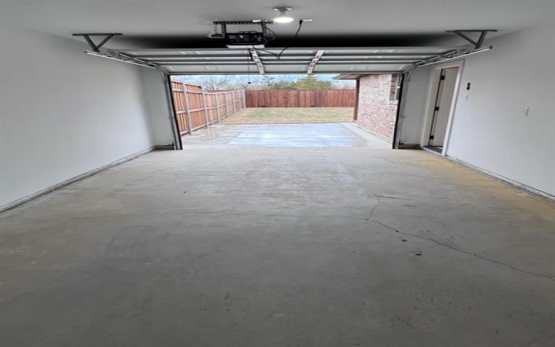 635 Friendship Road, Sherman, TX 75092, 3 Bedrooms Bedrooms, ,2 BathroomsBathrooms,Residential Lease,For Rent,635 Friendship Road,20988199