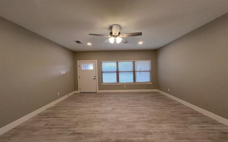 635 Friendship Road, Sherman, TX 75092, 3 Bedrooms Bedrooms, ,2 BathroomsBathrooms,Residential Lease,For Rent,635 Friendship Road,20988199