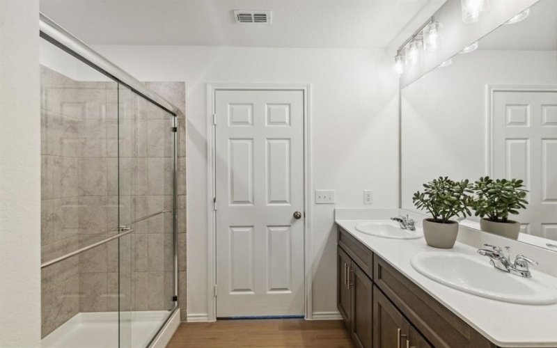 2431 Roundstone Way, Lowry Crossing, TX 75407, 4 Habitaciones Habitaciones , ,3 BañosBaños,Residential,En Venta,2431 Roundstone Way,20988309
