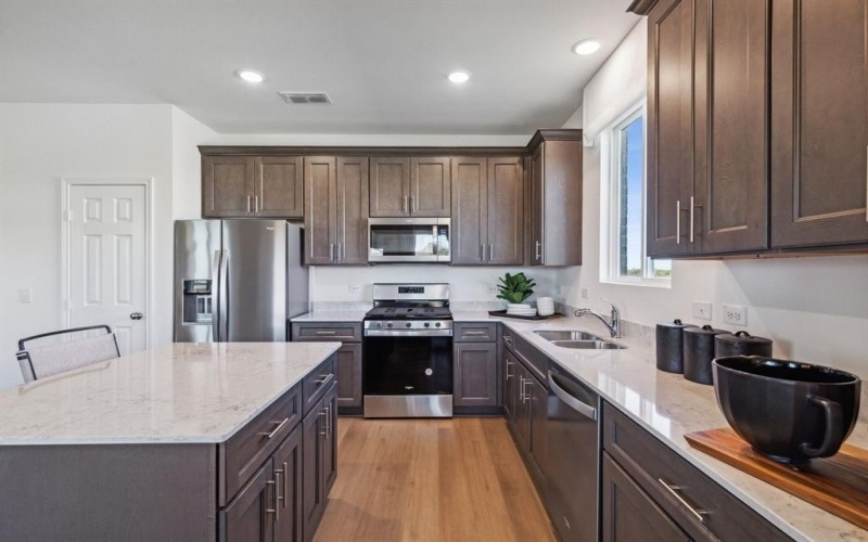 2431 Roundstone Way, Lowry Crossing, TX 75407, 4 Habitaciones Habitaciones , ,3 BañosBaños,Residential,En Venta,2431 Roundstone Way,20988309