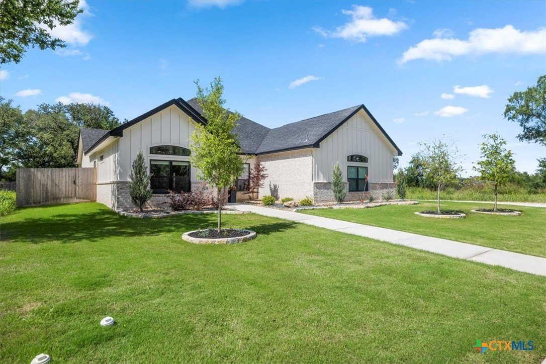 813 Eagle Heights Drive, Salado, TX 76571, 3 Bedrooms Bedrooms, ,2 BathroomsBathrooms,Residential,For Sale,813 Eagle Heights Drive,579728