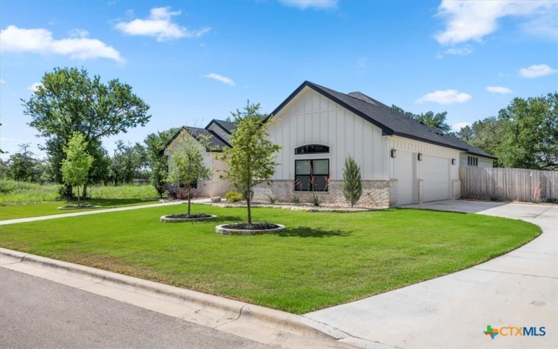 813 Eagle Heights Drive, Salado, TX 76571, 3 Bedrooms Bedrooms, ,2 BathroomsBathrooms,Residential,For Sale,813 Eagle Heights Drive,579728