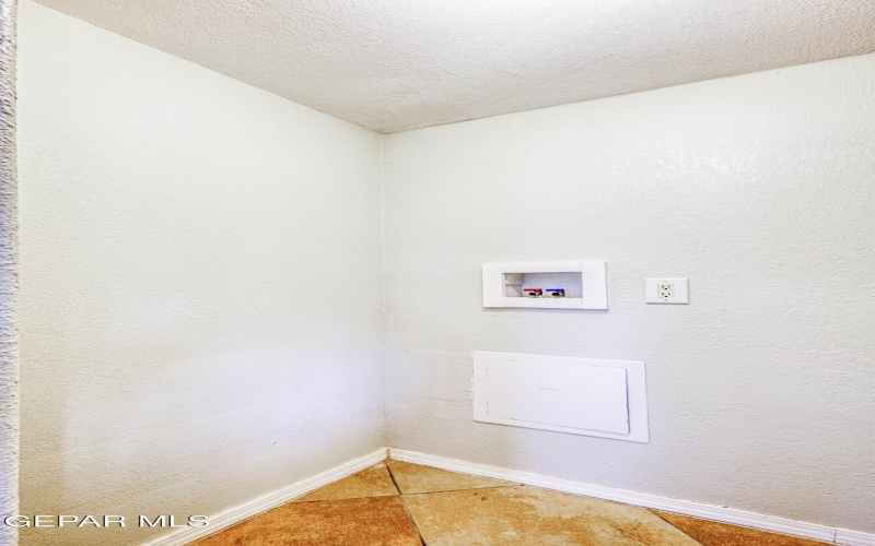 5232 SUN VALLEY Drive, El Paso, TX 79924, 3 Bedrooms Bedrooms, ,1 BathroomBathrooms,Residential,For Sale,5232 SUN VALLEY Drive,925745