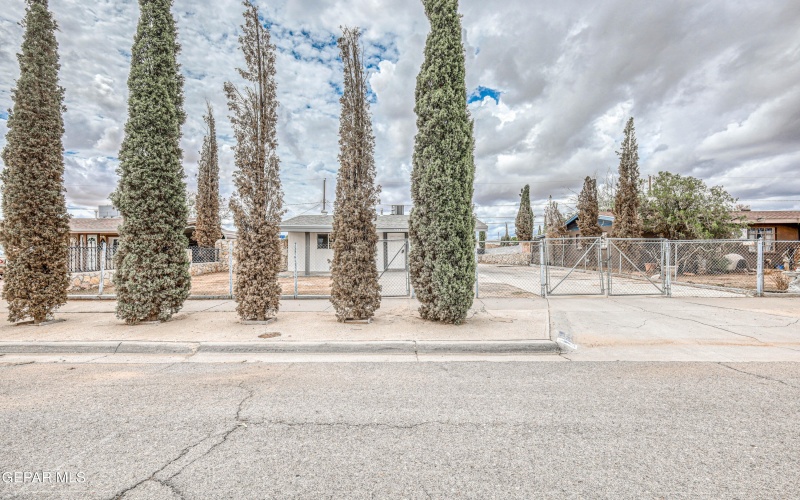 5232 SUN VALLEY Drive, El Paso, TX 79924, 3 Bedrooms Bedrooms, ,1 BathroomBathrooms,Residential,For Sale,5232 SUN VALLEY Drive,925745