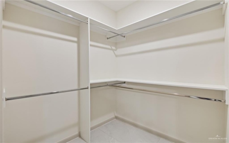 1707 W Violet Drive, Pharr, TX 78577, ,Residential Multi Family,En Venta,1707 W Violet Drive,475145