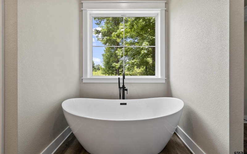 800 N Stone Chimney Rd, Bullard, TX 75757, 5 Bedrooms Bedrooms, ,5 BathroomsBathrooms,Residential,For Sale,800 N Stone Chimney Rd,25010112
