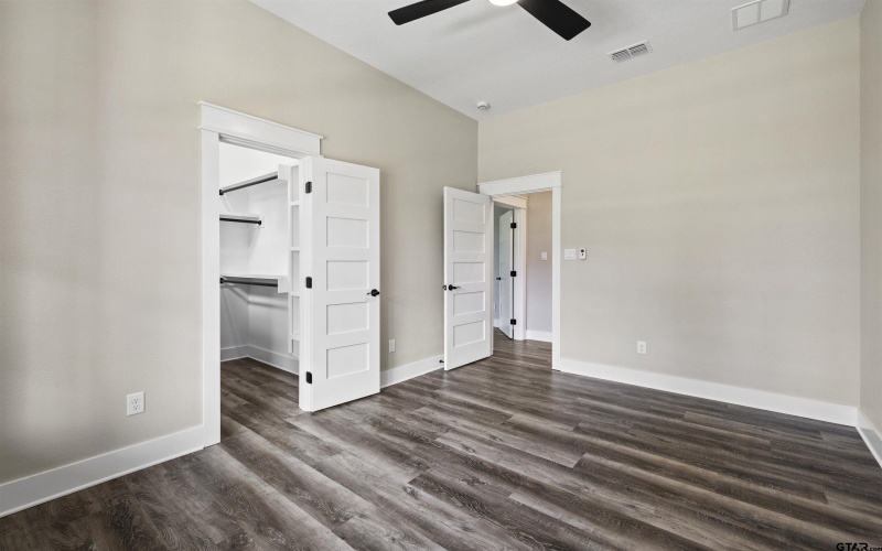 800 N Stone Chimney Rd, Bullard, TX 75757, 5 Bedrooms Bedrooms, ,5 BathroomsBathrooms,Residential,For Sale,800 N Stone Chimney Rd,25010112