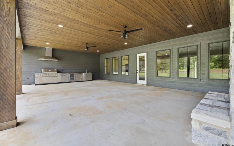 800 N Stone Chimney Rd, Bullard, TX 75757, 5 Bedrooms Bedrooms, ,5 BathroomsBathrooms,Residential,For Sale,800 N Stone Chimney Rd,25010112