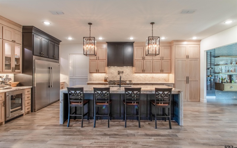 12240 Jazmin Cir, Flint, TX 75762, 4 Bedrooms Bedrooms, ,5 BathroomsBathrooms,Residential,For Sale,12240 Jazmin Cir,25010155