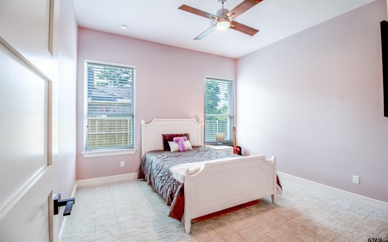 12240 Jazmin Cir, Flint, TX 75762, 4 Bedrooms Bedrooms, ,5 BathroomsBathrooms,Residential,For Sale,12240 Jazmin Cir,25010155