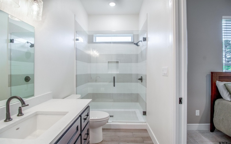 12240 Jazmin Cir, Flint, TX 75762, 4 Bedrooms Bedrooms, ,5 BathroomsBathrooms,Residential,For Sale,12240 Jazmin Cir,25010155