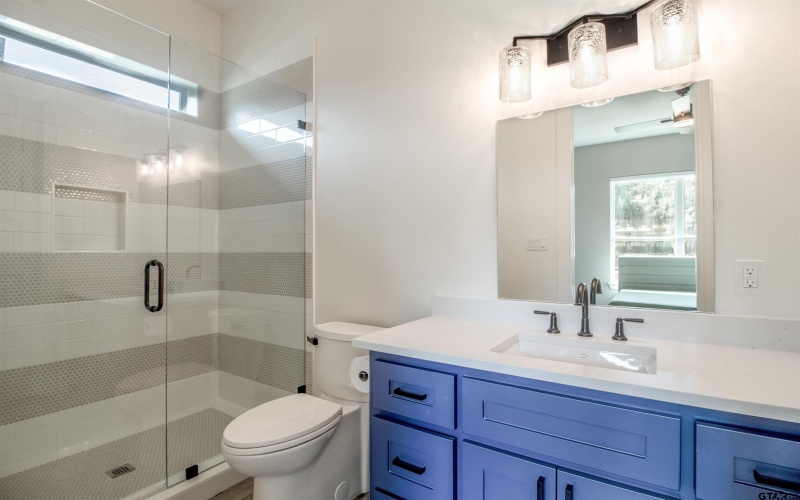 12240 Jazmin Cir, Flint, TX 75762, 4 Bedrooms Bedrooms, ,5 BathroomsBathrooms,Residential,For Sale,12240 Jazmin Cir,25010155