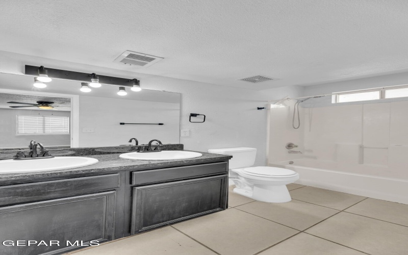 10400 Valle Koki Drive, Socorro, TX 79927, 4 Bedrooms Bedrooms, ,2 BathroomsBathrooms,Residential,For Sale,10400 Valle Koki Drive,925808