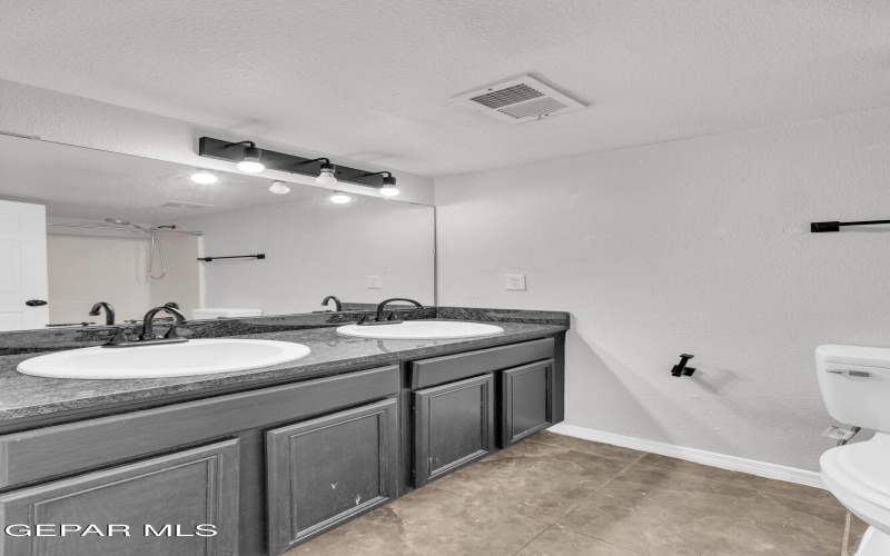 10400 Valle Koki Drive, Socorro, TX 79927, 4 Bedrooms Bedrooms, ,2 BathroomsBathrooms,Residential,For Sale,10400 Valle Koki Drive,925808