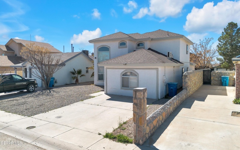 10400 Valle Koki Drive, Socorro, TX 79927, 4 Bedrooms Bedrooms, ,2 BathroomsBathrooms,Residential,For Sale,10400 Valle Koki Drive,925808