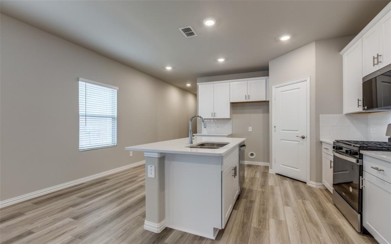 4805 Everly Court, McKinney, TX 75071, 3 Habitaciones Habitaciones , ,2 BañosBaños,Residential Lease,En Alquiler,4805 Everly Court,20989922