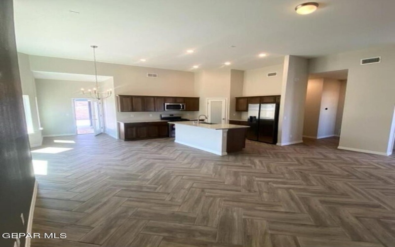 15205 Ambition Avenue, El Paso, TX 79938, 3 Bedrooms Bedrooms, ,2 BathroomsBathrooms,Residential,For Sale,15205 Ambition Avenue,895026