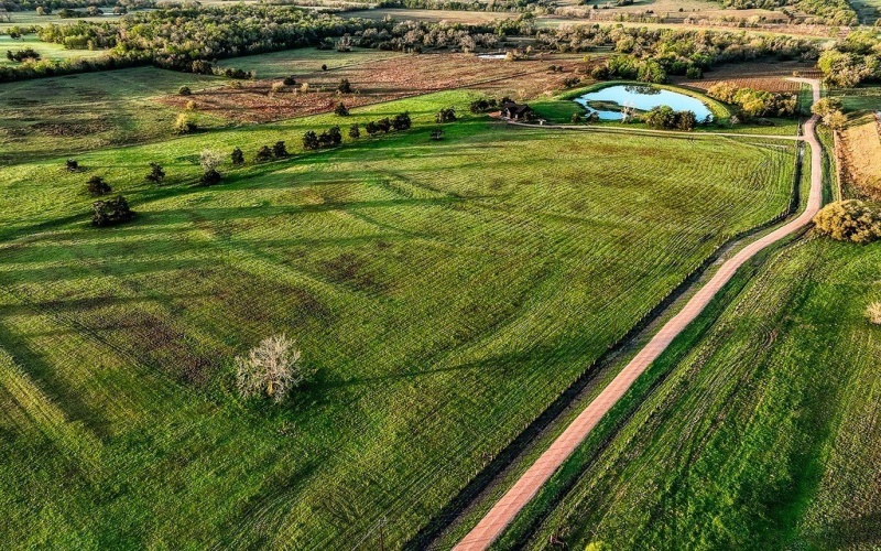 Tracts 6, 7 & 8 Fieldcrest Lane, Burton, TX 77835, 4 Habitaciones Habitaciones , ,3 BañosBaños,Granja,En Venta,Tracts 6, 7 & 8 Fieldcrest Lane,152381