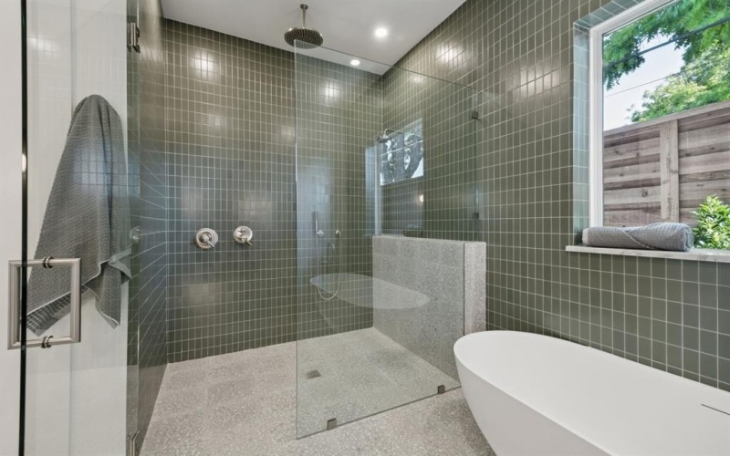 2029 Summit Avenue, Dallas, TX 75206, 3 Habitaciones Habitaciones , ,5 BañosBaños,Residential,En Venta,2029 Summit Avenue,20979948