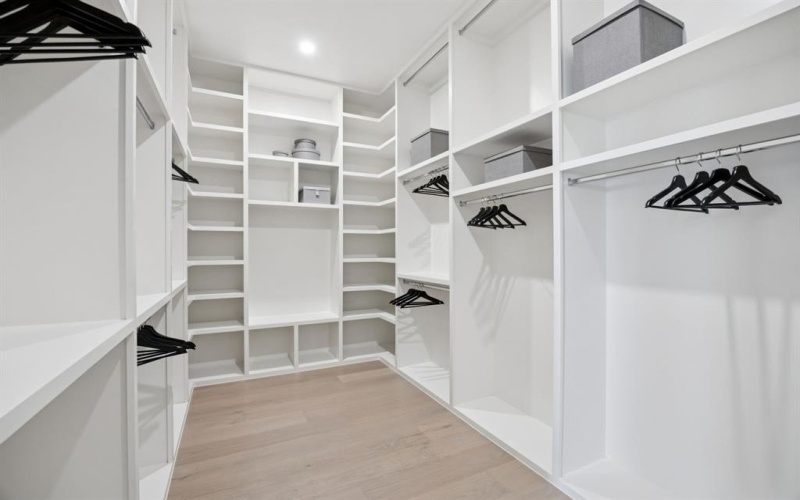 2029 Summit Avenue, Dallas, TX 75206, 3 Habitaciones Habitaciones , ,5 BañosBaños,Residential,En Venta,2029 Summit Avenue,20979948
