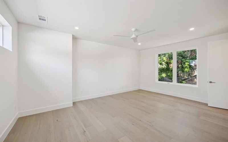 2029 Summit Avenue, Dallas, TX 75206, 3 Habitaciones Habitaciones , ,5 BañosBaños,Residential,En Venta,2029 Summit Avenue,20979948
