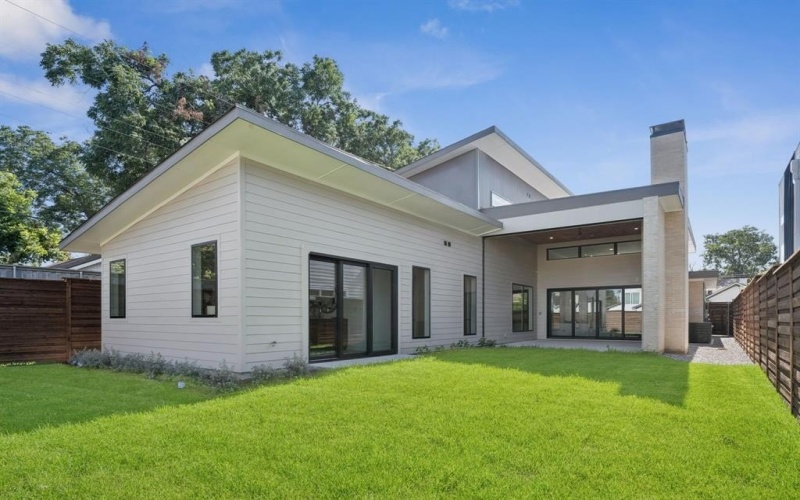 2029 Summit Avenue, Dallas, TX 75206, 3 Habitaciones Habitaciones , ,5 BañosBaños,Residential,En Venta,2029 Summit Avenue,20979948